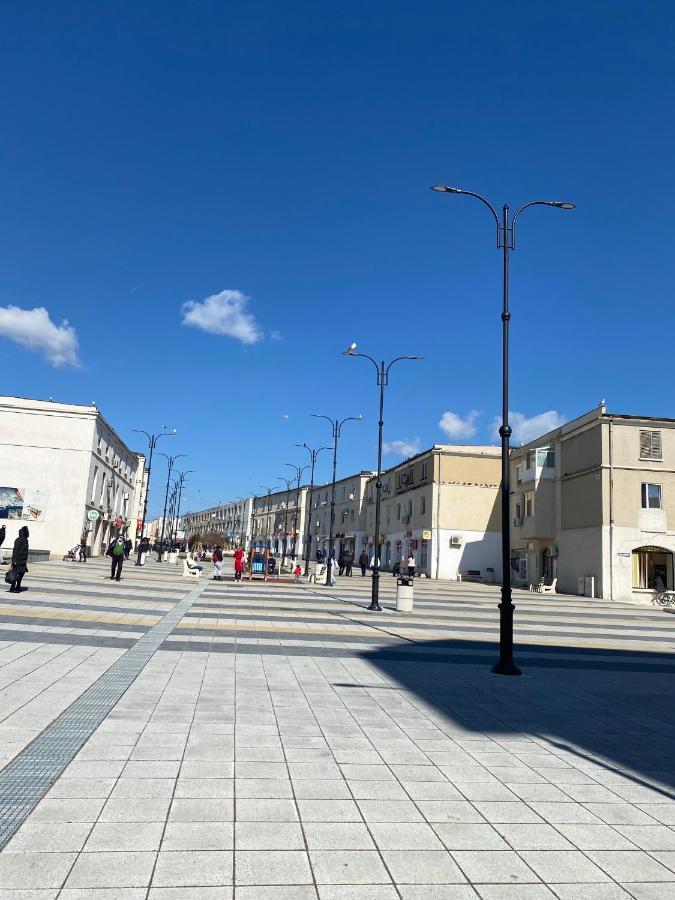 Kallatia Studio Saturn Mangalia Bagian luar foto