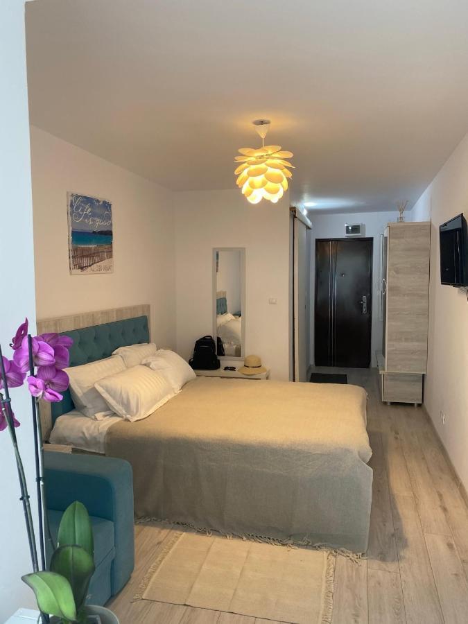 Kallatia Studio Saturn Mangalia Bagian luar foto
