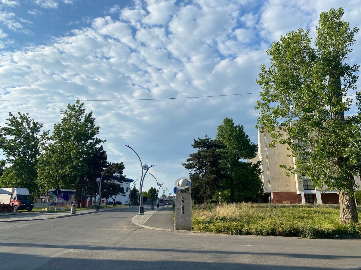 Kallatia Studio Saturn Mangalia Bagian luar foto