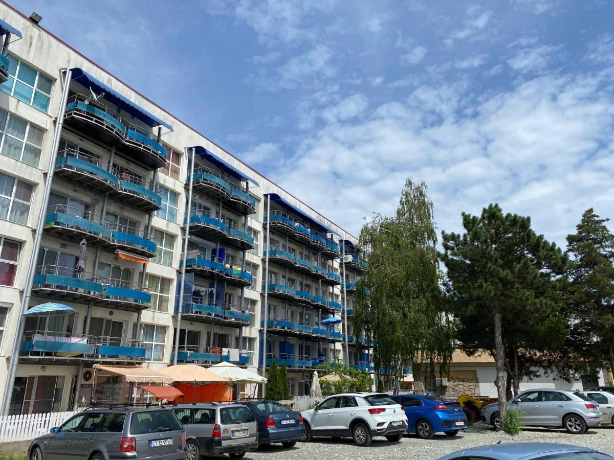 Kallatia Studio Saturn Mangalia Bagian luar foto